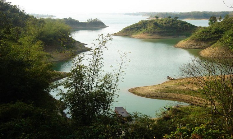 Kaptai_Lake_pic_daily-sun.jpg