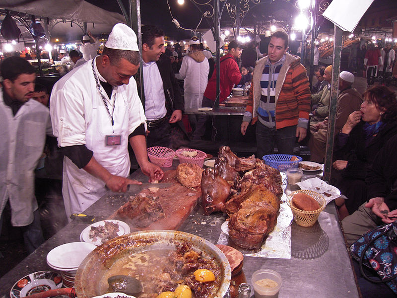 800px-A_food_stall_Djemma_el_Fna_Marrakesh_5367527033.jpg