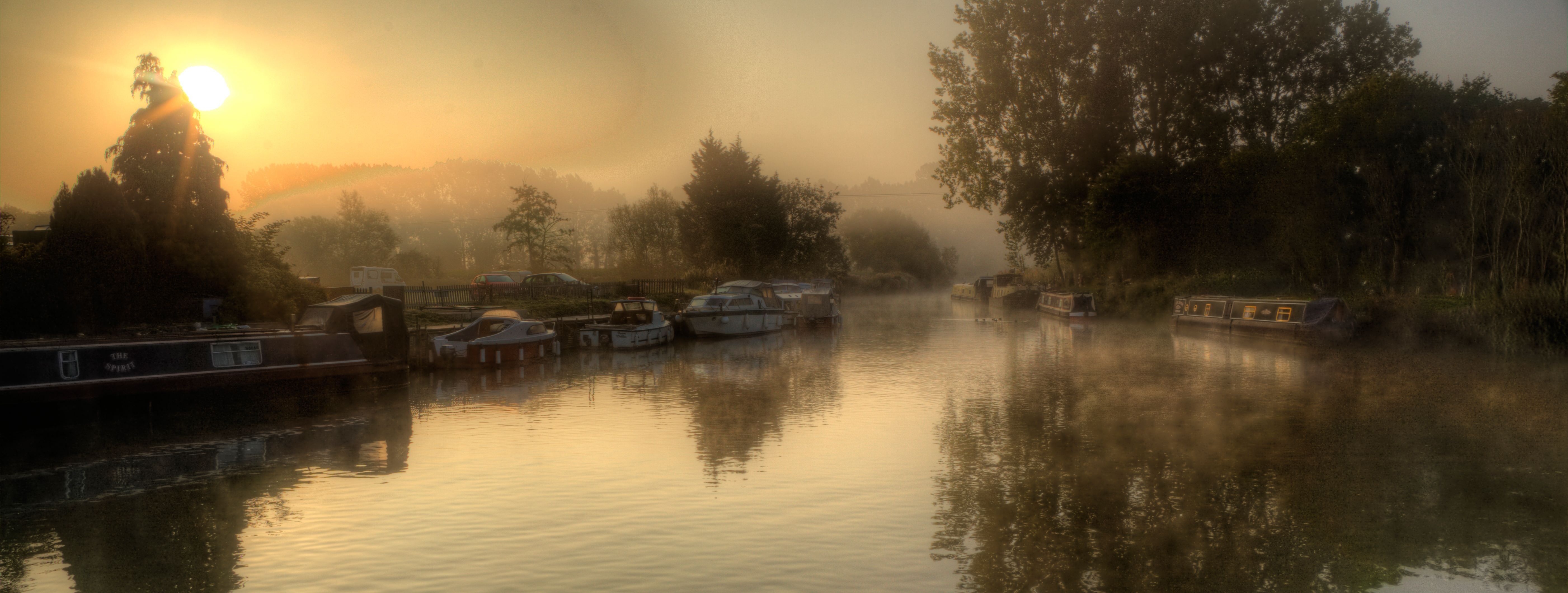 Lechlade on Thames.jpg