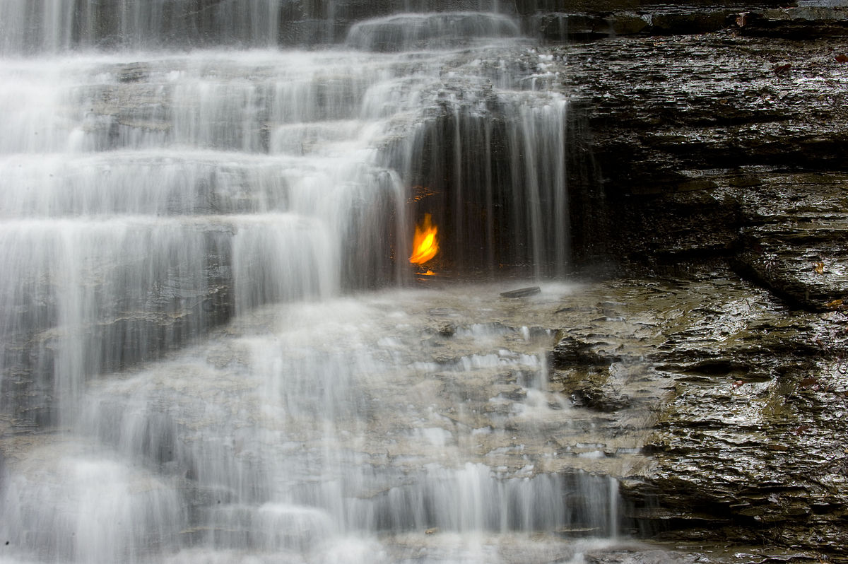 1200px-Eternal_flame_falls_7252.jpg