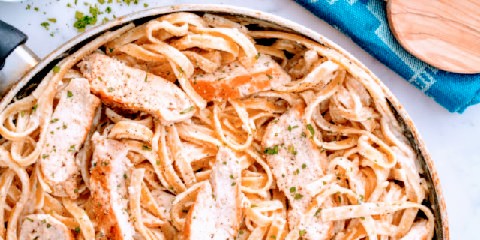 landscape-1497458683-delish-one-pot-chicken-alfredo-1-1024~2.jpg