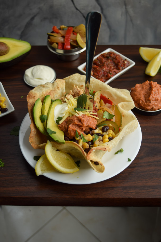 Chipotle Hummus & Fajita Veggie Taco Salad Bowls (6).jpg