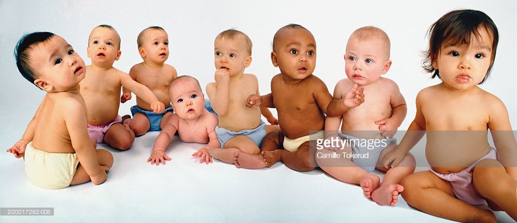 group-of-babies-wearing-diapers-picture-id200017262-008.jpg