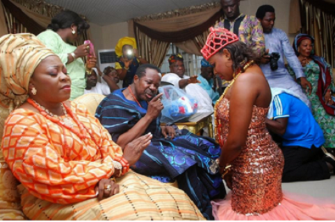 Photos-Sunny-Ade-Traditional-Wedding-Ondo-State-Nigeria-July-2014-rhodiesworld.png