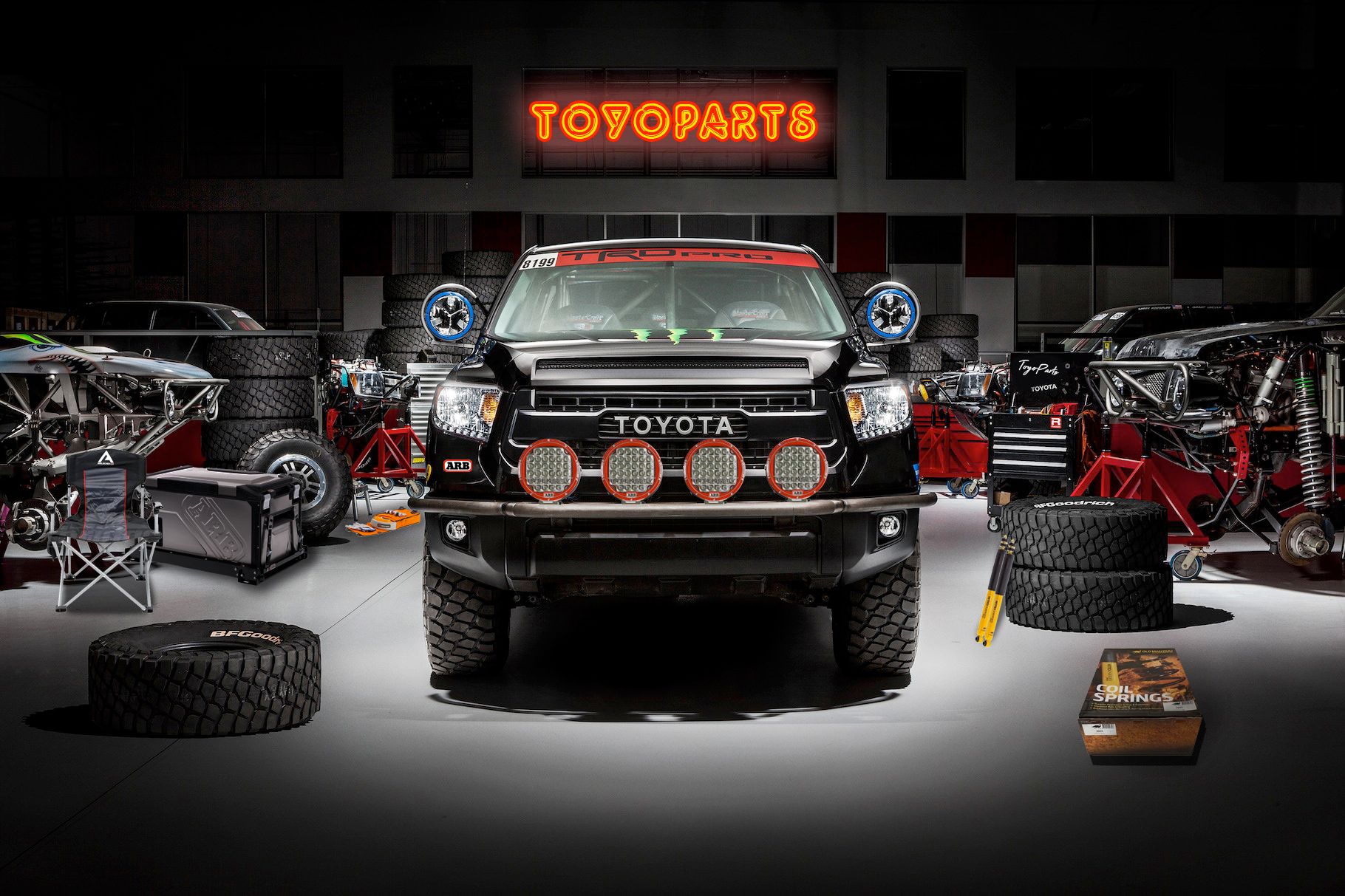 2015_Toyota_Tundra_TRD_Pro_Baja1000_lights5.jpg