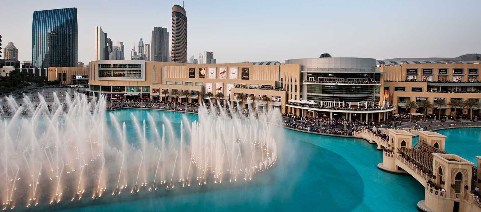 dubai fountains.jpg