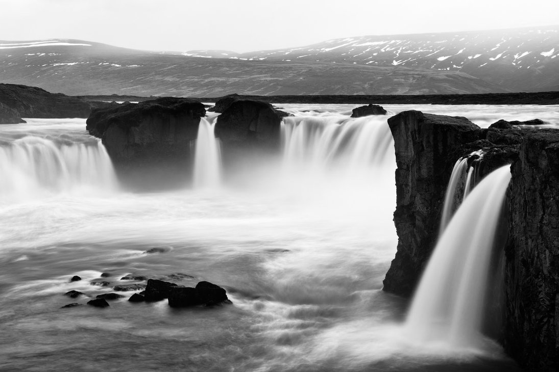 godafoss___black_and_white_by_somadjinn-dbn9k6t.jpg