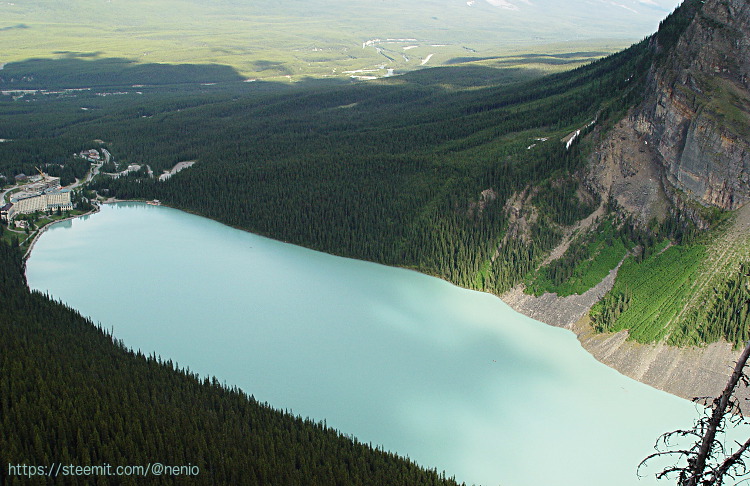 lake_louise.jpg