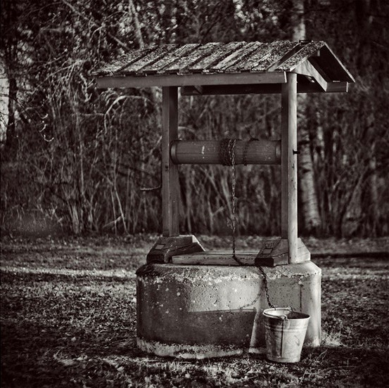 a_well_by_jjuuhhaa.jpg