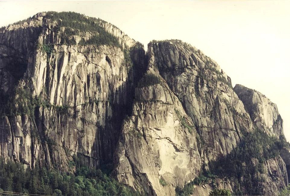 Stawamus_sharp.jpg