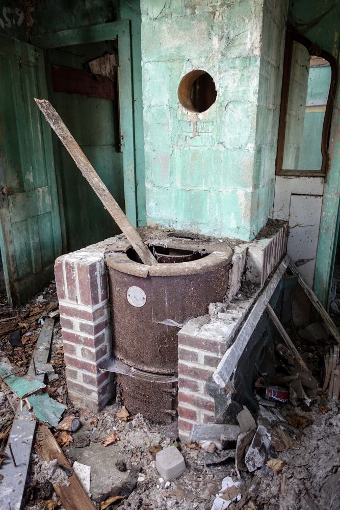 abandoned-house-howell-nj-01-19-2018-10.jpg