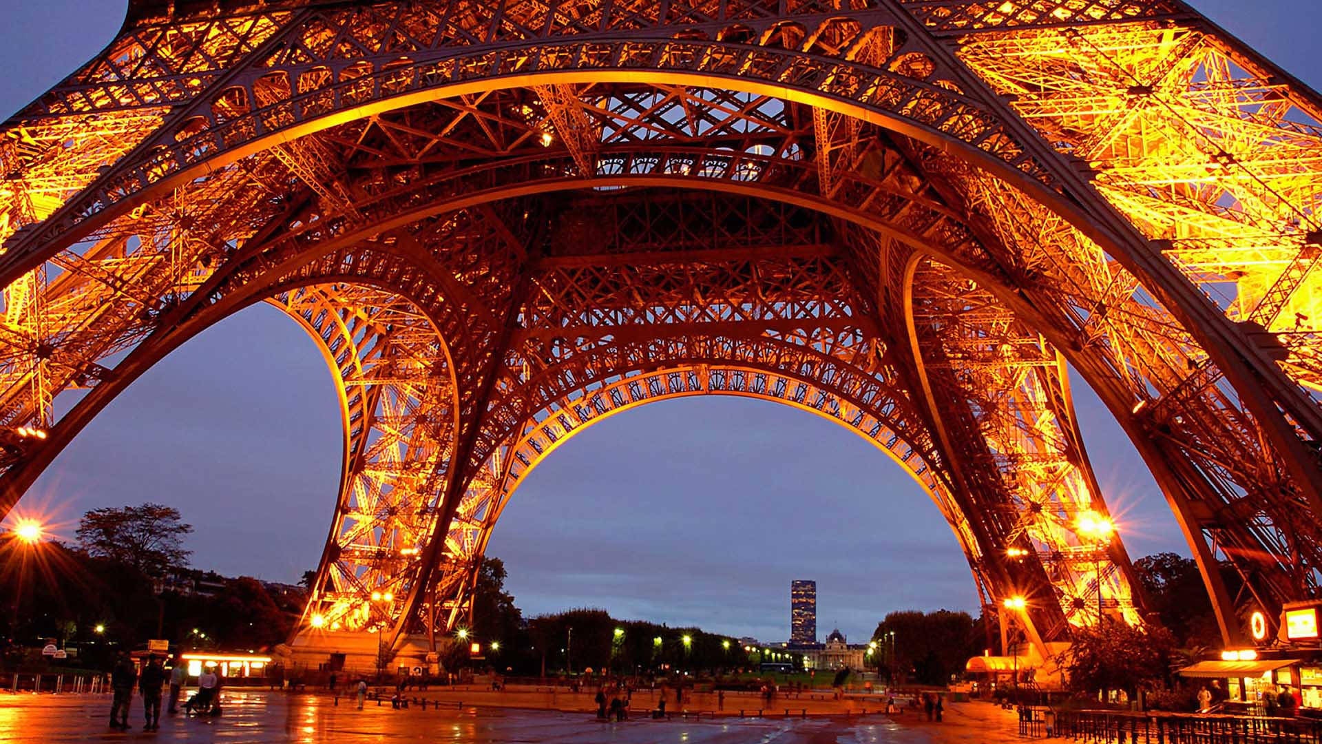 eiffel_tower_paris_france_night_lights_59604_1920x1080.jpg