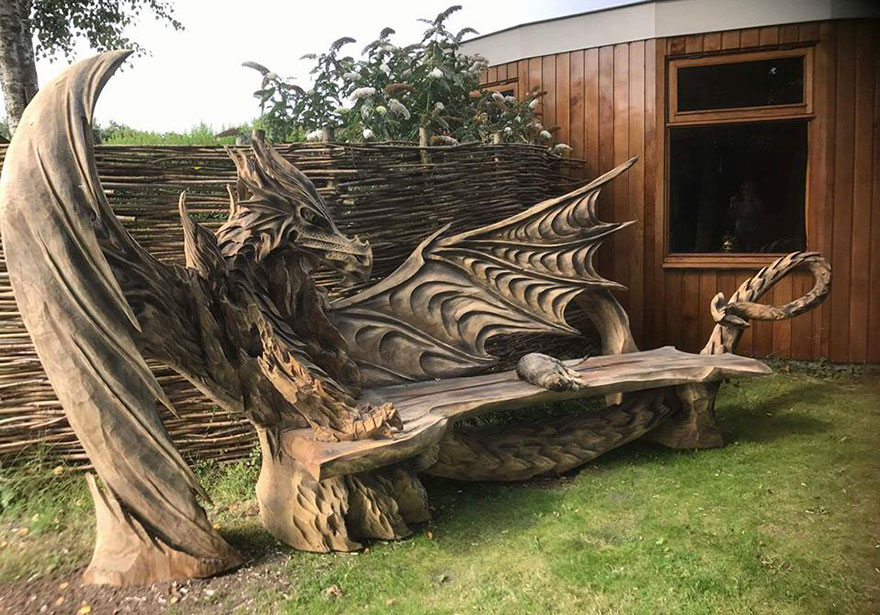 wood-chainsaw-carve-dragon-bench-igor-loskutow-11-59a69ca3cb8f0__8802.jpg