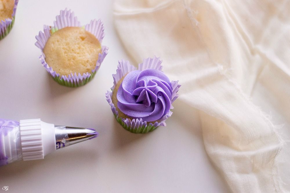 lavendercupcakes-process4.jpg