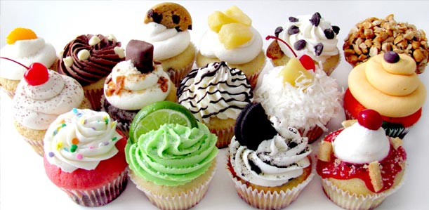 yummy-delicious-cupcakes.jpg