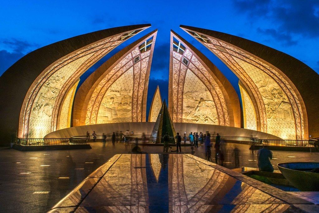 pakistan-monument-in-blue-hour-1024x683.jpg