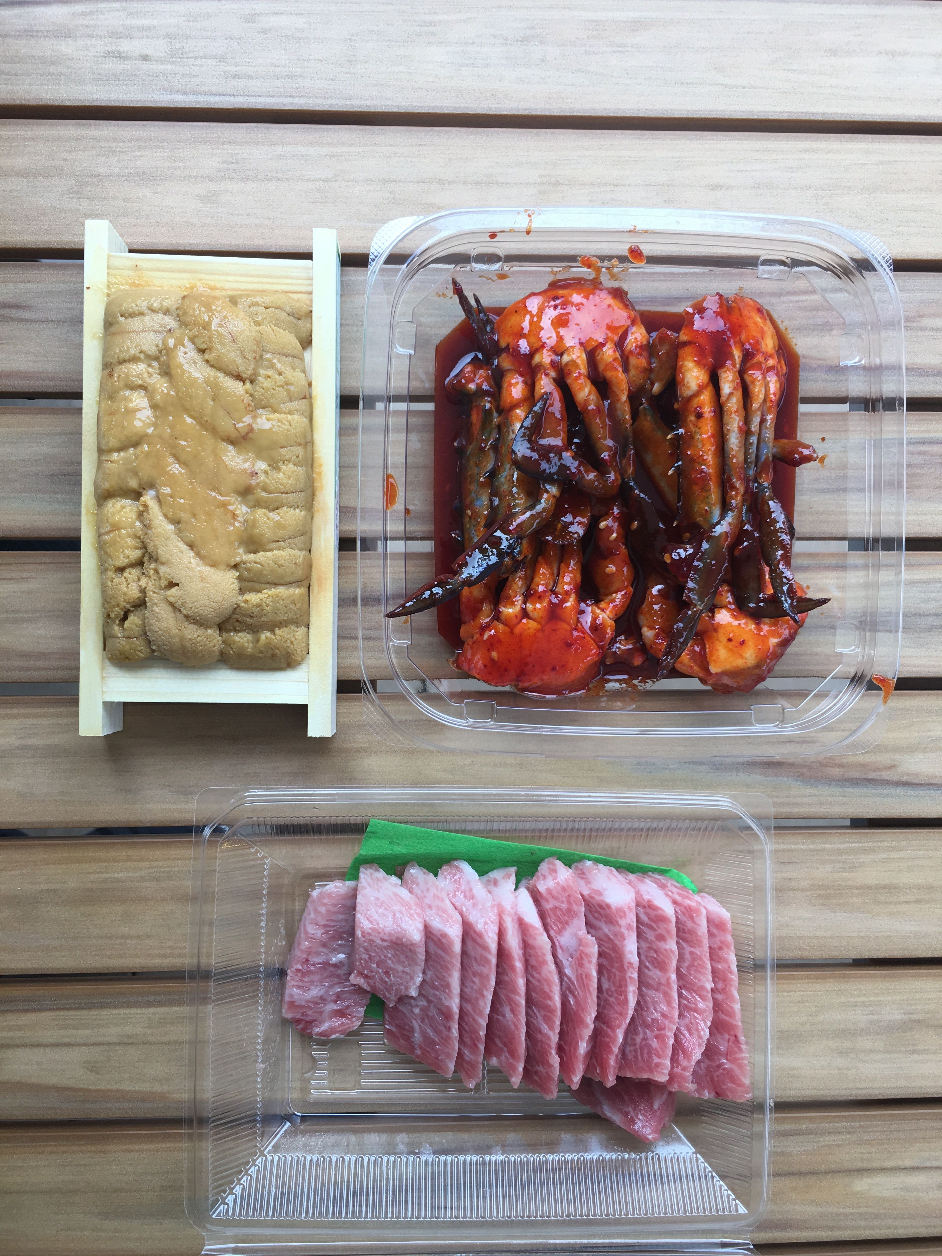 tsukiji-market-sashimi-foodbaby.JPG