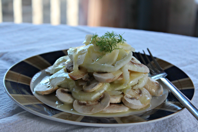 Fennel-Mushroom-Salad-with-Ginger-Lime-Dressing_5896.png