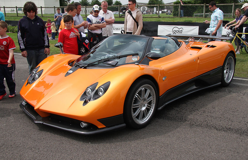 1024px-Pagani_Zonda_-_Flickr_-_exfordy_(5).jpg