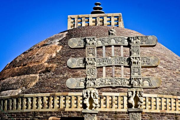 Great-Stupa-at-Sanchi.jpg