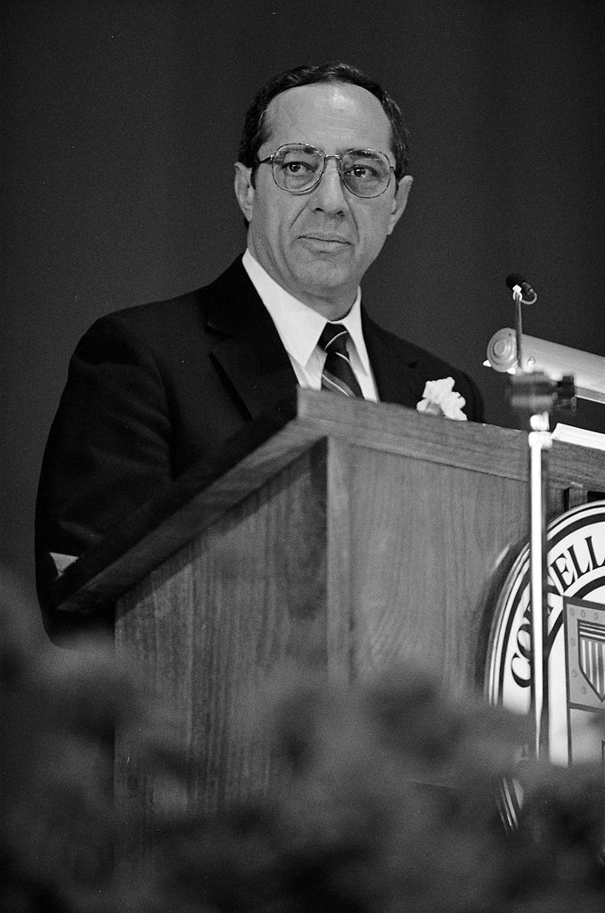 Governor_Mario_Cuomo_at_Cornell_1987.jpg