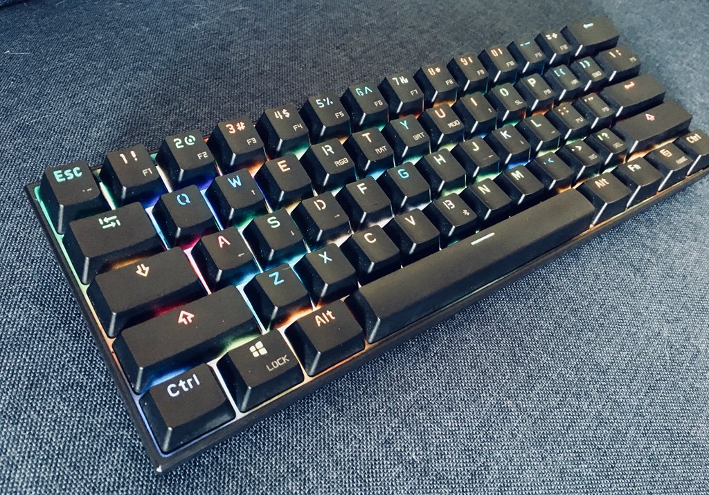 Anne Pro 2 Review ~ Best 60% Mechanical Keyboard Out There! 