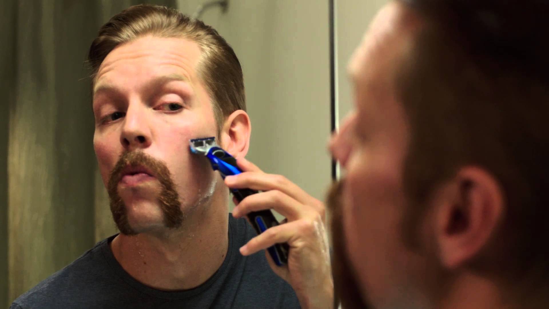 10 Model Mustache Men -horseshoe.jpg