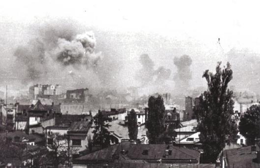 11-bucharest-bombing-romania-world-war-2-bombardamente-bucuresti-1944.jpg