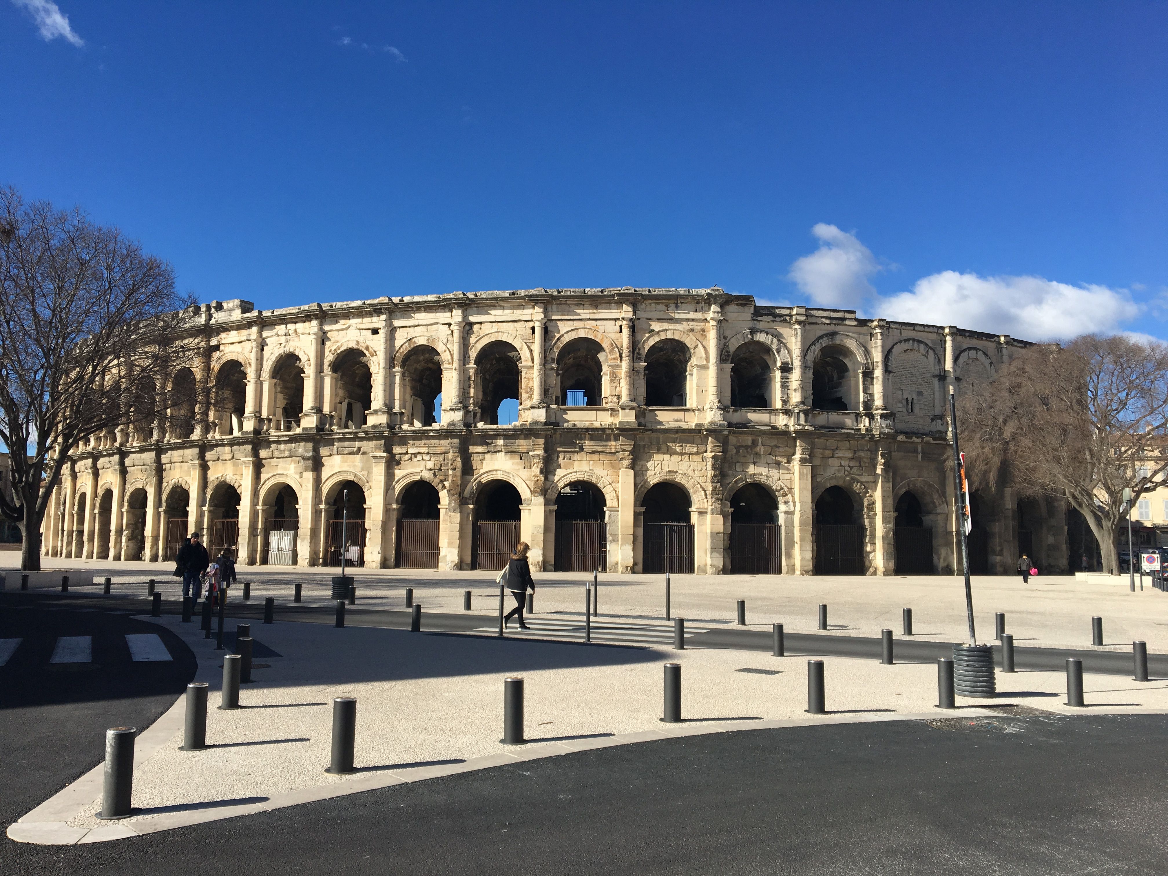 02. Nimes.JPG