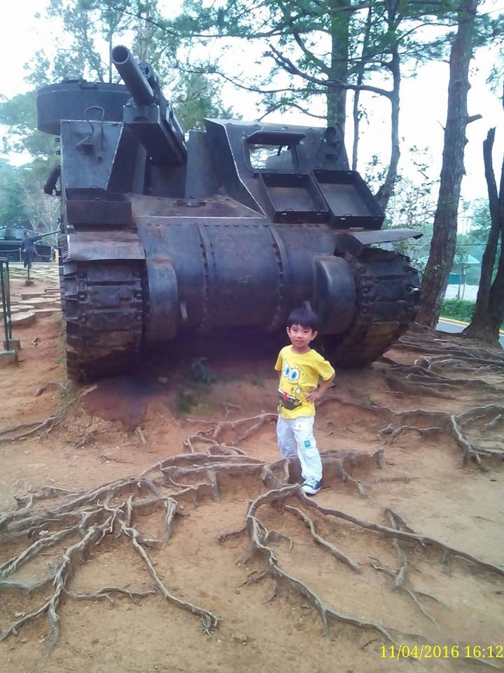 Zean with Tank8.jpg