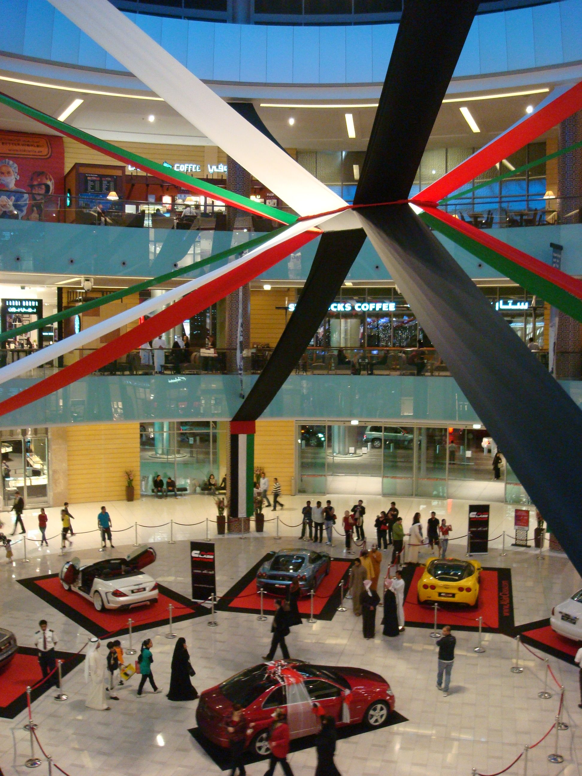 Dubai_Mall_inside6.jpg