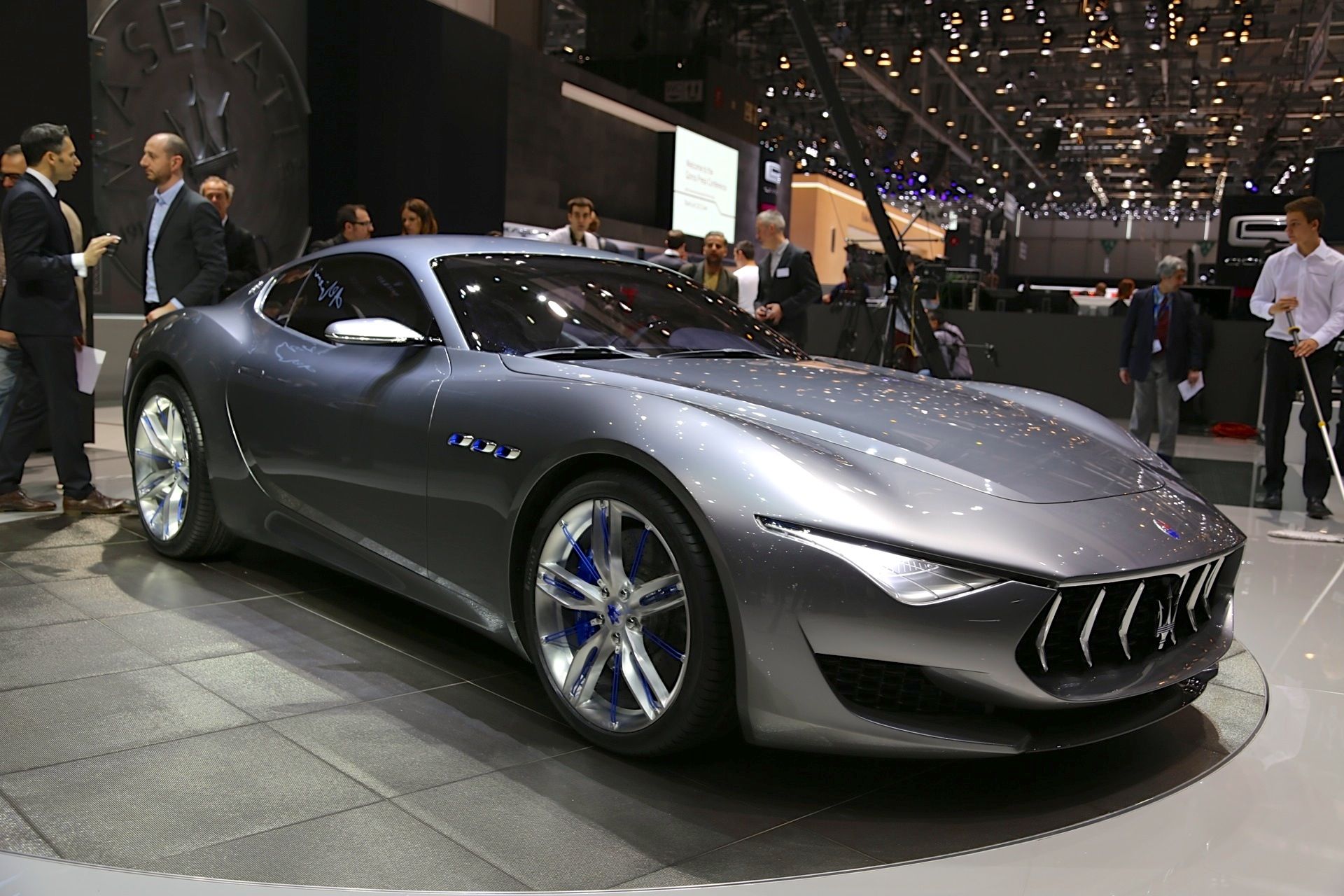 maserati-alfieri-concept_100458626_h.jpg