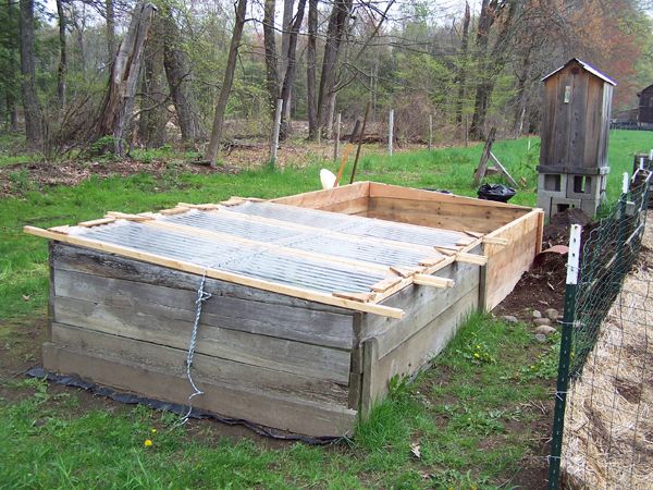 New Cold frame - built crop May 2017.jpg