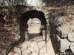 Dronagiri Fort.jpg