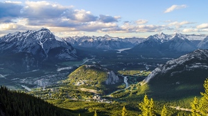 mountains_grass_top_view_beautifully_87319_300x168.jpg