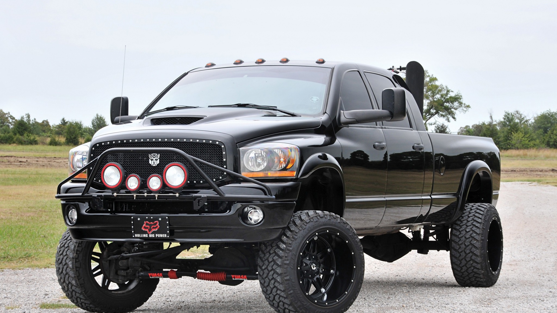 2006_dodge_ram_2500_mega_cab_96891_1920x1080.jpg