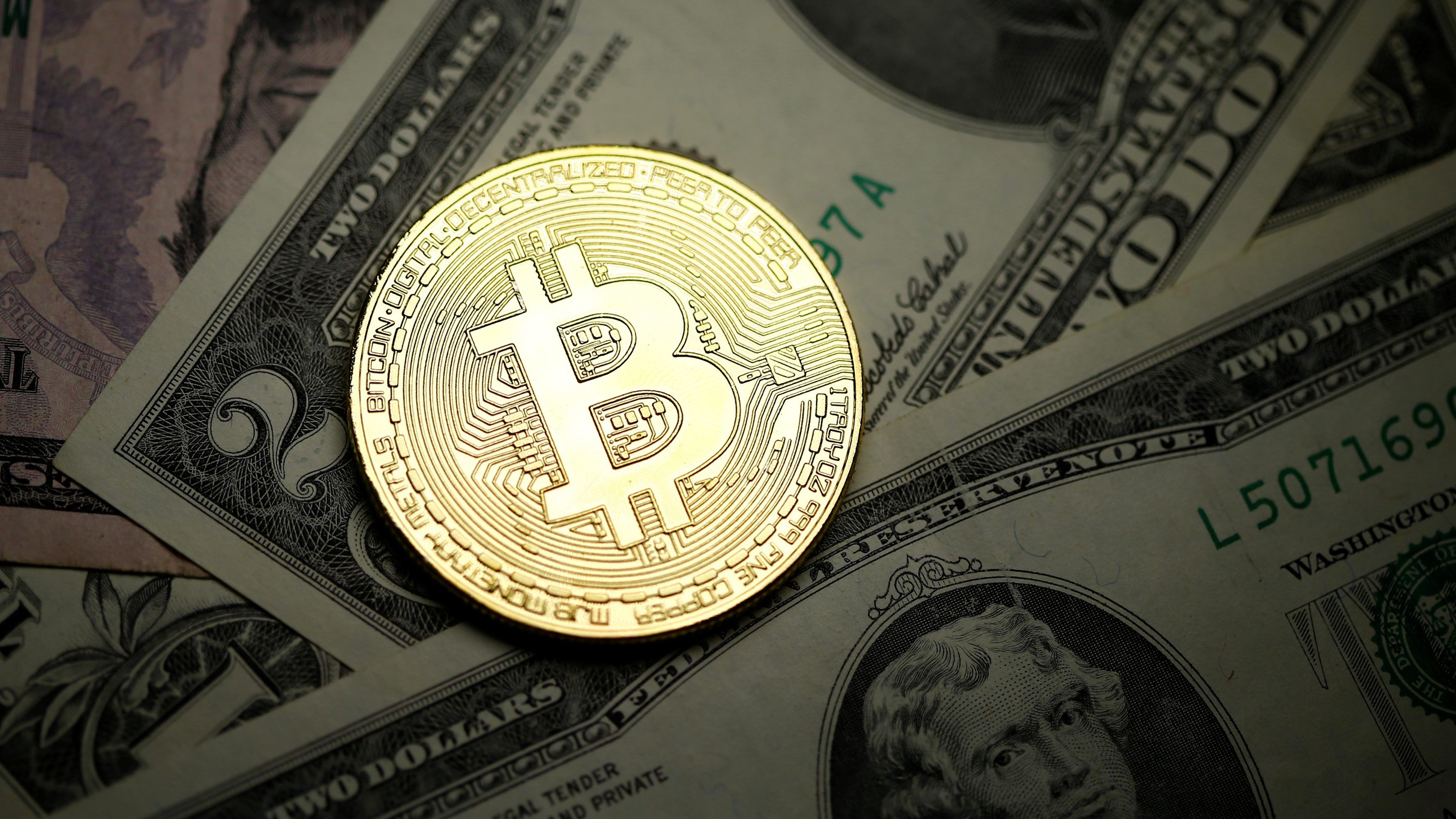 bitcoin-damodaran-nyu-currency-e1508950328275.jpg