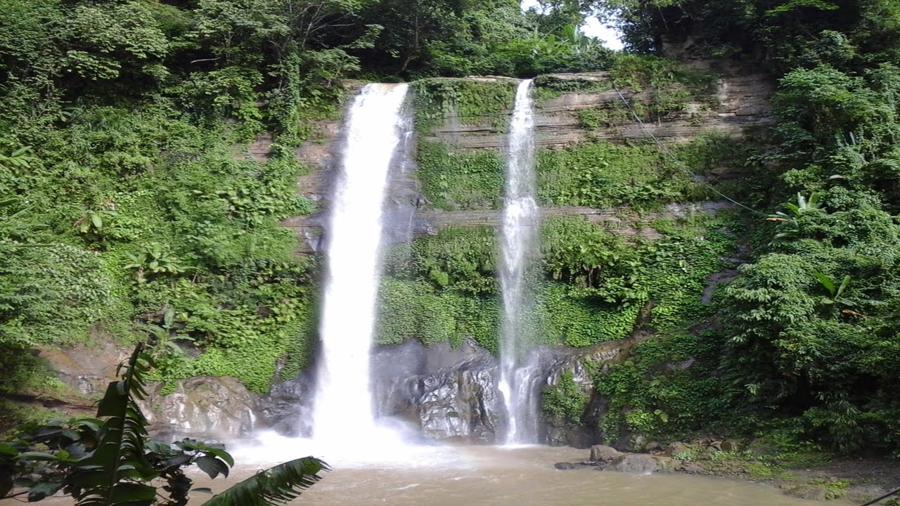 Madhabkunda Falls.jpg