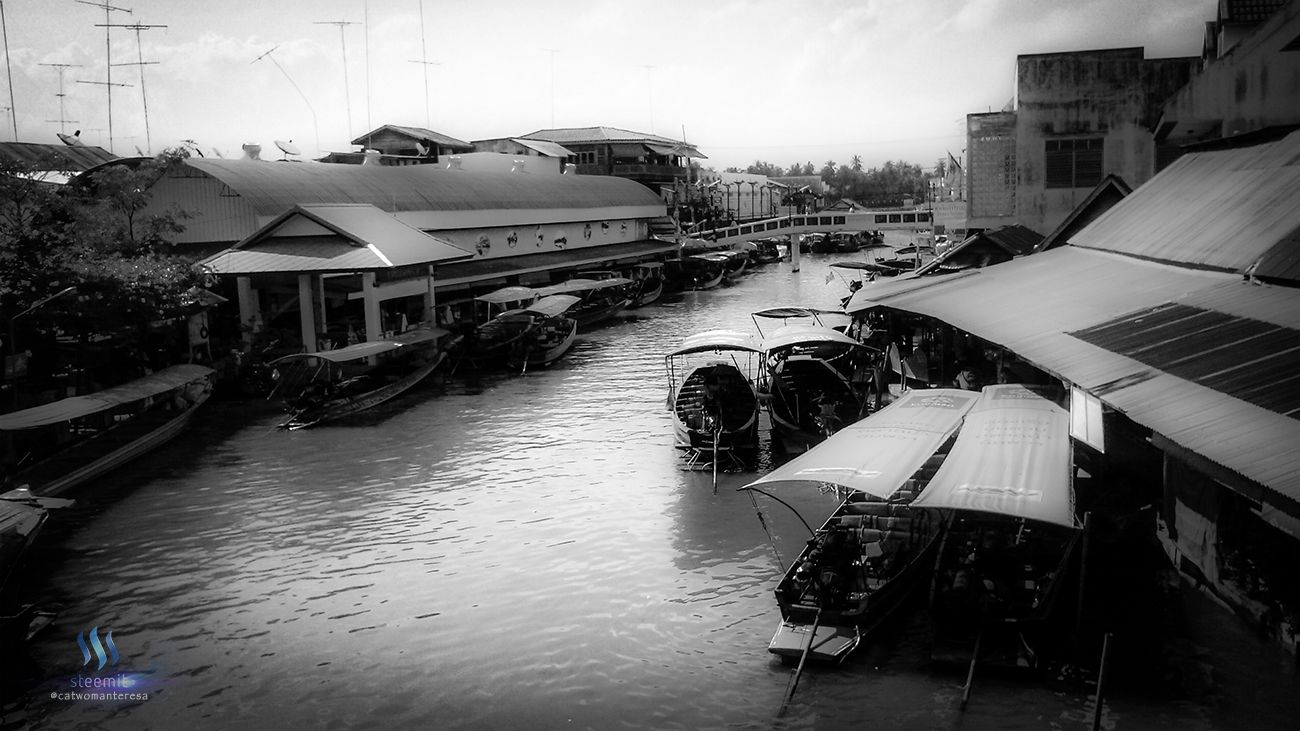 Amphawa02.jpg