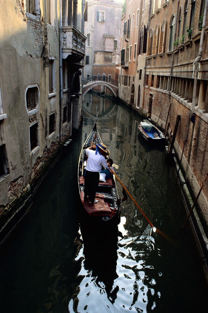 venice-gondola-682x1024.jpg