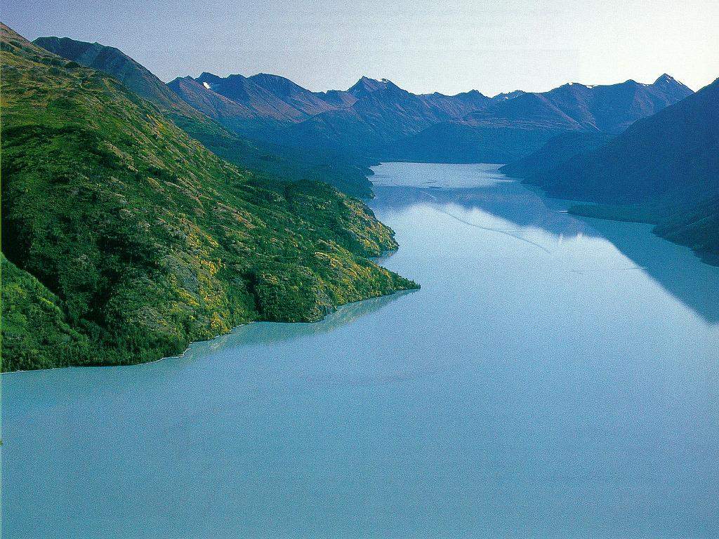 LAKE3.JPG