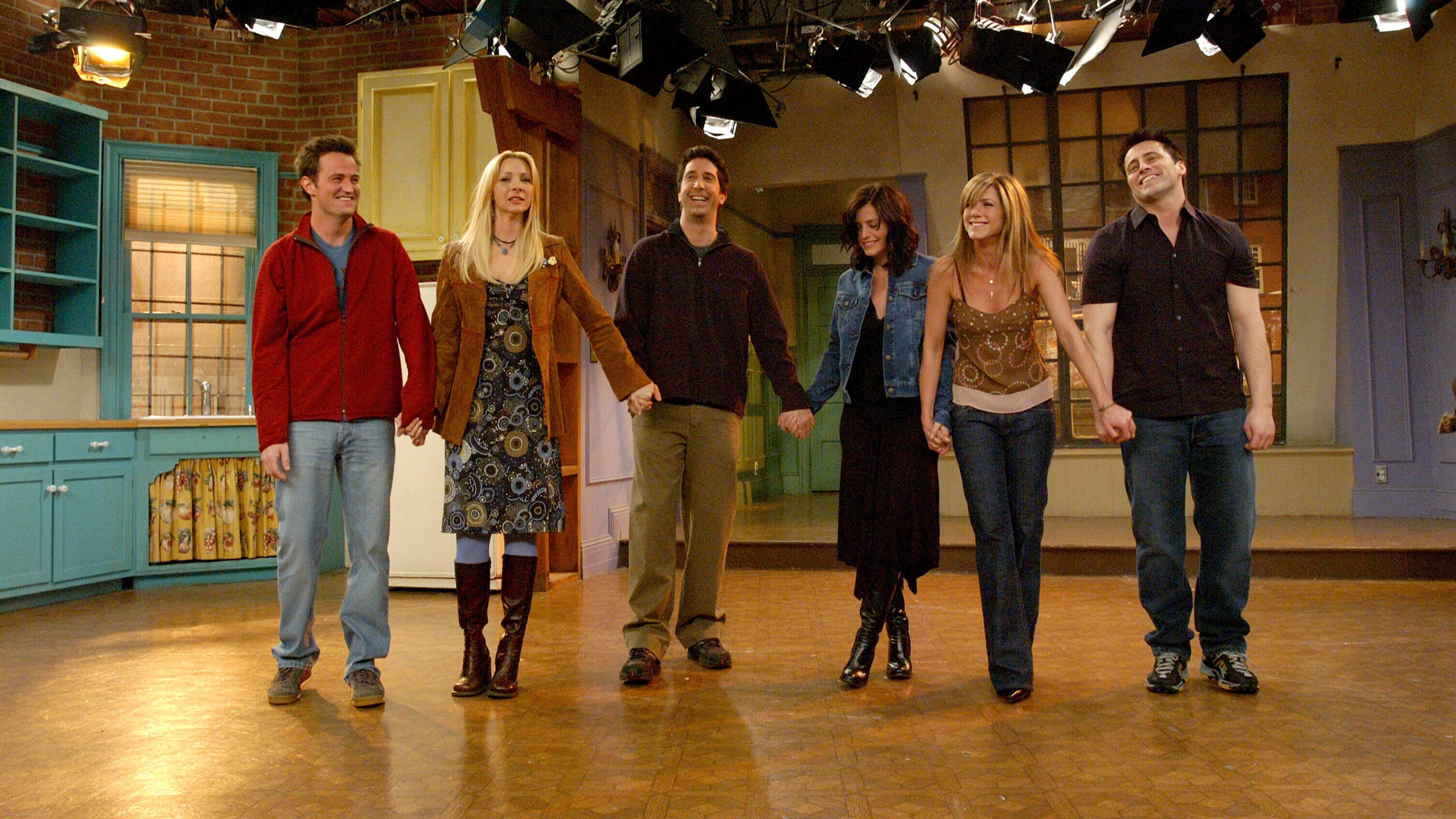 friends_chandler_bing_phoebe_buffay_ross_geller_monica_geller_rachel_green_joey_tribbiani_2016_3840x2160.jpg