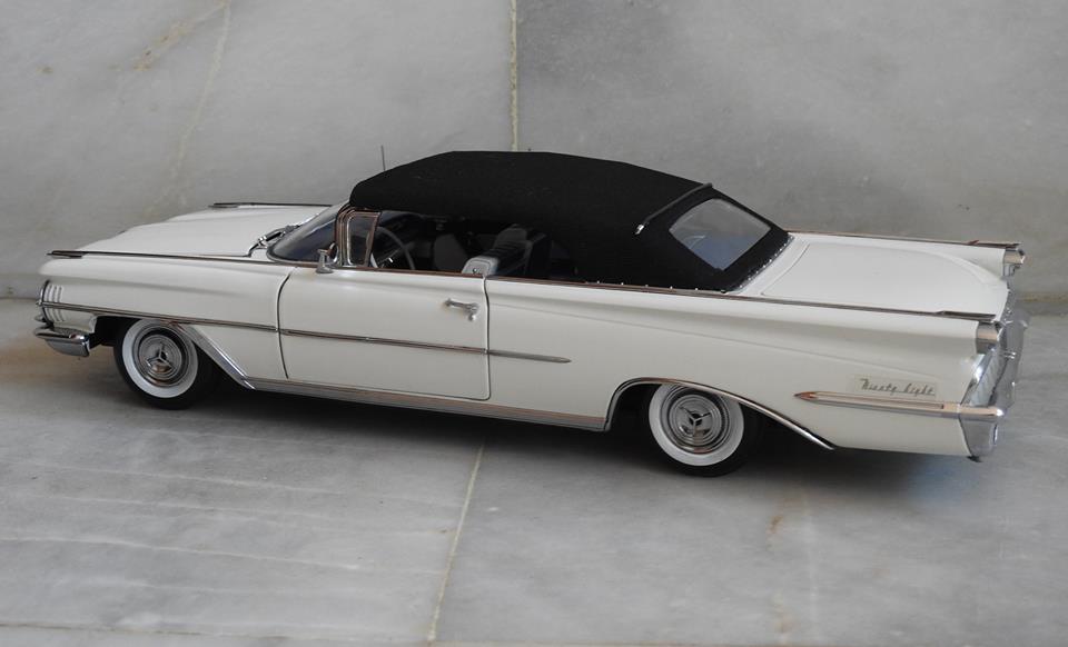 1959 Oldsmobile Ninety Eight.jpg