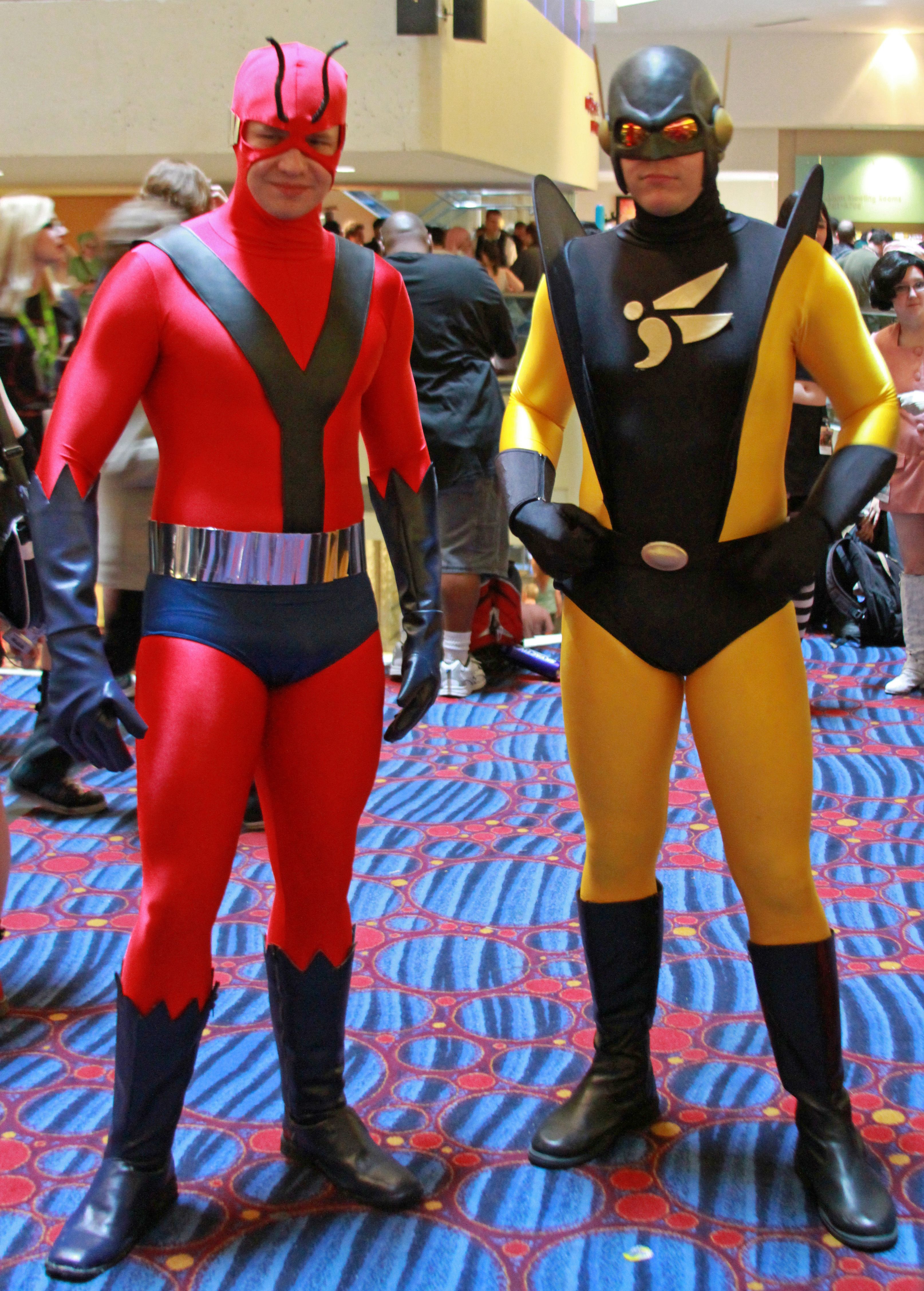 Cosplay_of_Ant-Man_and_Yellow_Jacket%2C_Dragon_Con_2012.jpg