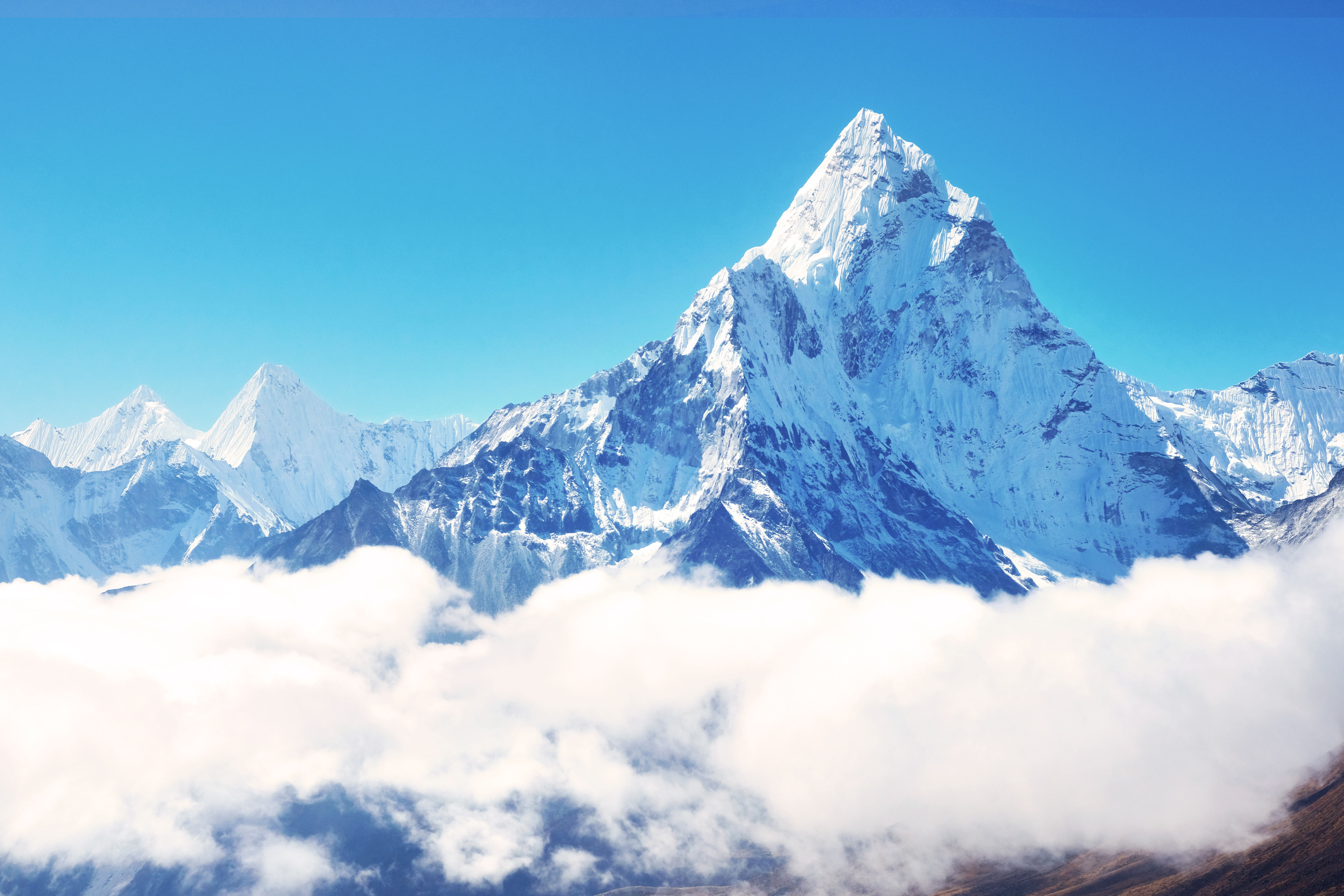 Как переводится горный. Гора Эверест. Джомолунгма (Гималаи) - 8848. Эверест (Джомолунгма) высота (м): 8848,86. Гора Эверест вектор.