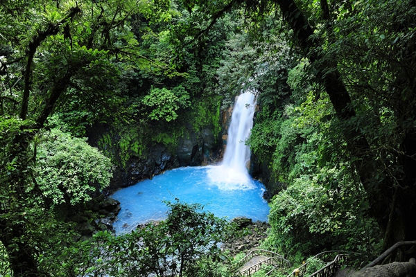 Rio celeste.jpg