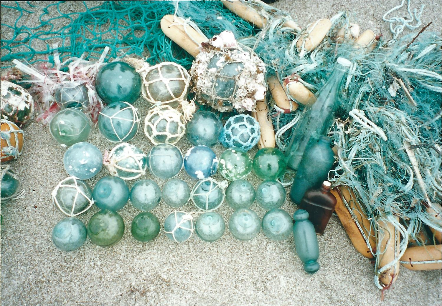 All in a Day's Work: Japanese Glass Fishing Floats – Beachcombing