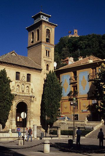 Spain - Granada - Iglesia de Santa Ana y San Gil.jpg