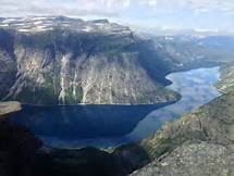 trolltunga2.jpg