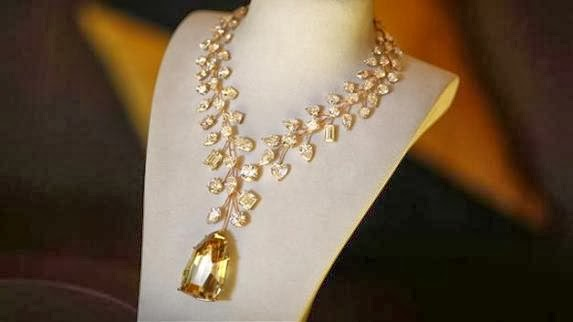 Stars' most expensive jewelry, Gallery